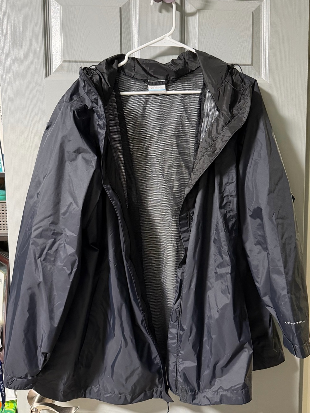 Columbia Men's Black/Navy Hooded Rain Jacket